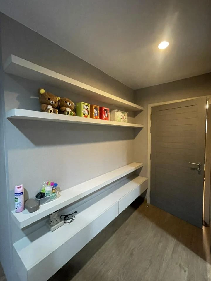 State Tower Condominium for sale, spacious room, lots of usable space, good location, convenient transportation, beautiful river view, reserve now!