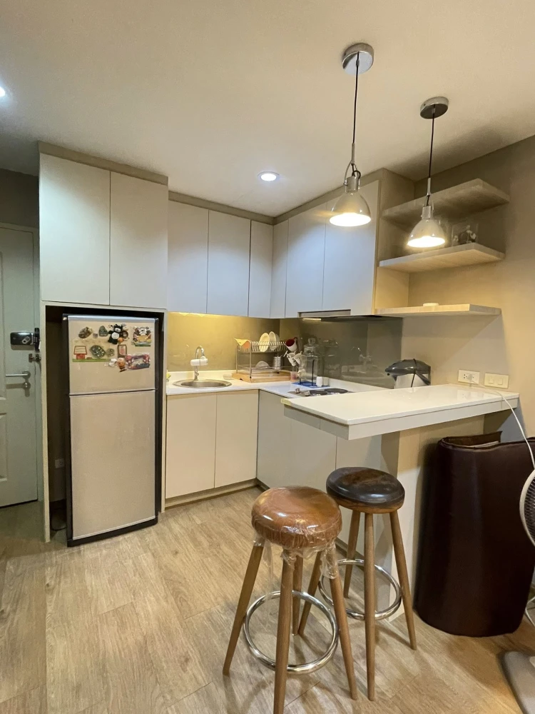 State Tower Condominium for sale, spacious room, lots of usable space, good location, convenient transportation, beautiful river view, reserve now!