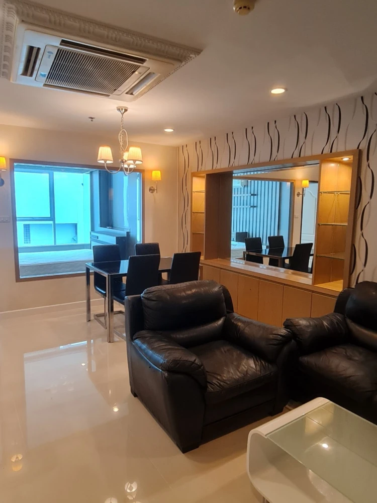 ขาย Sukhumvit Living Town ชั้น 8 วิวสวย มาพร้อมการตกแต่งที่ครบครัน สนใจจองเลย