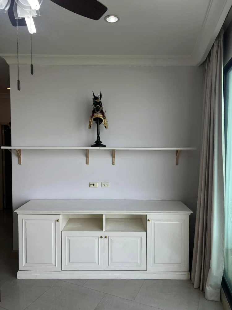 ขาย Supalai Casa Riva ชั้น 9 ห้องกว้าง ระเบียงทั้งสองได้วิวแม่น้ำและสระว่ายน้ำ น่าจองสุดๆ