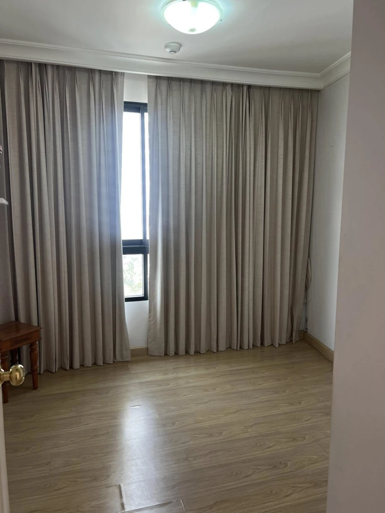 ขาย Supalai Casa Riva ชั้น 9 ห้องกว้าง ระเบียงทั้งสองได้วิวแม่น้ำและสระว่ายน้ำ น่าจองสุดๆ