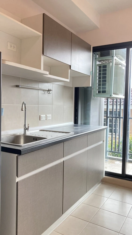 For sale: Supalai City Resort Rama 8, 1 bedroom, 1 bathroom, fully furnished and equipped. Don't miss out!