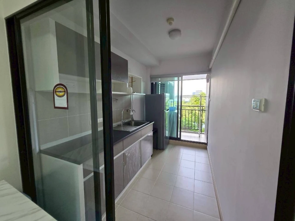 Selling Supalai City Resort Rama 8, 8th floor, garden view, fully furnished, ready to move in. Book now!