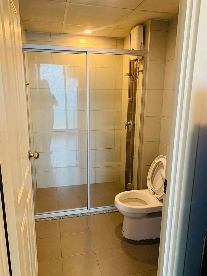 Selling Supalai City Resort Sukhumvit 107, ready-to-move-in unit with furniture, low floor. Book now!