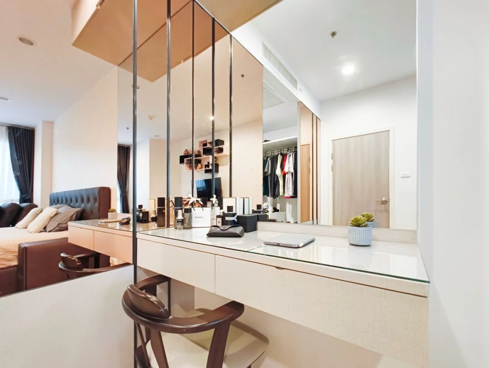 Selling Supalai Lite @ Ratchada-Narathiwas-Sathorn, 21st floor, fully furnished, ready to move in. Book now!