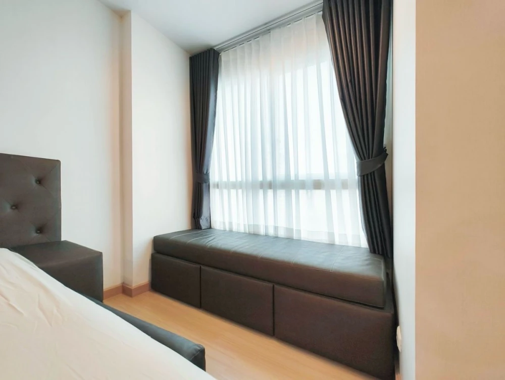 Selling Supalai Lite @ Ratchada-Narathiwas-Sathorn, 21st floor, fully furnished, ready to move in. Book now!