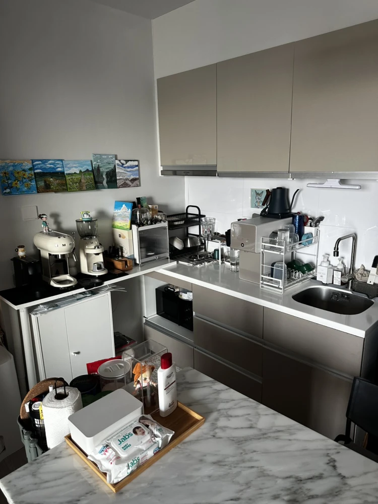 Selling Supalai Lite Thaphra - Wongwian Yai, 2 bedrooms, spacious living area, complete amenities. Book now!