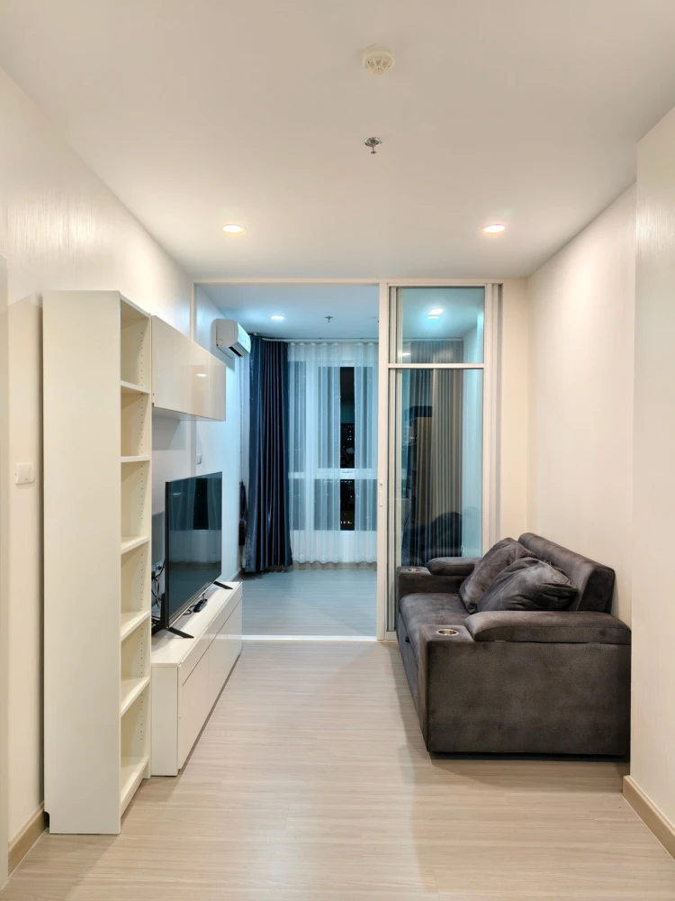 For sale: Supalai Loft Sathorn-Ratchaphruek, 16th floor, fully furnished, nice room, interested, reserve now.