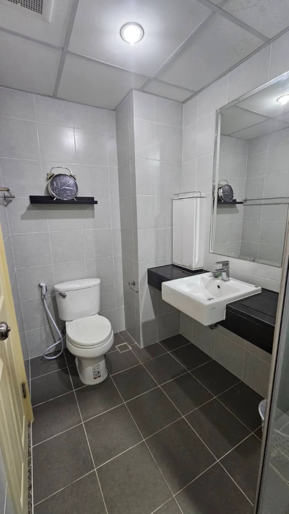 For sale: Supalai Mare Pattaya, studio room, 10th floor, city view, complete with appliances, floating furniture, suitable for those who like to decor