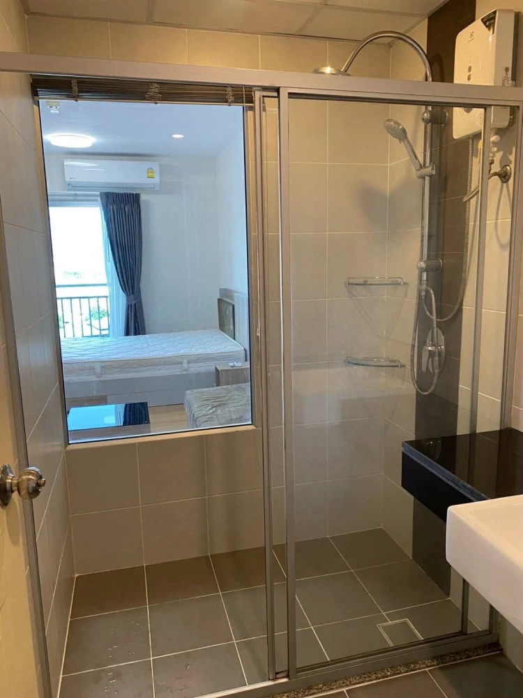 Supalai Mare Pattaya Studio for sale, fully furnished, great location, beautiful city view, reserve now!