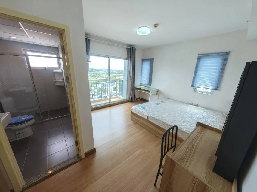For sale Supalai mare Pattaya (South Pattaya) 17th floor, city + sea view, large room, 2 bedrooms, can't miss out on booking.