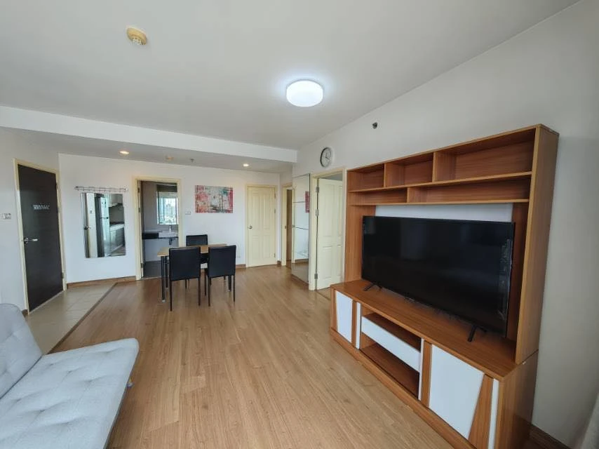 For sale Supalai mare Pattaya (South Pattaya) 17th floor, city + sea view, large room, 2 bedrooms, can't miss out on booking.