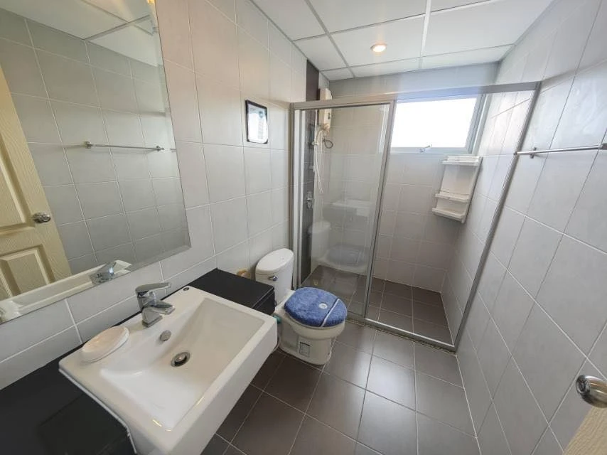 For sale Supalai mare Pattaya (South Pattaya) 17th floor, city + sea view, large room, 2 bedrooms, can't miss out on booking.