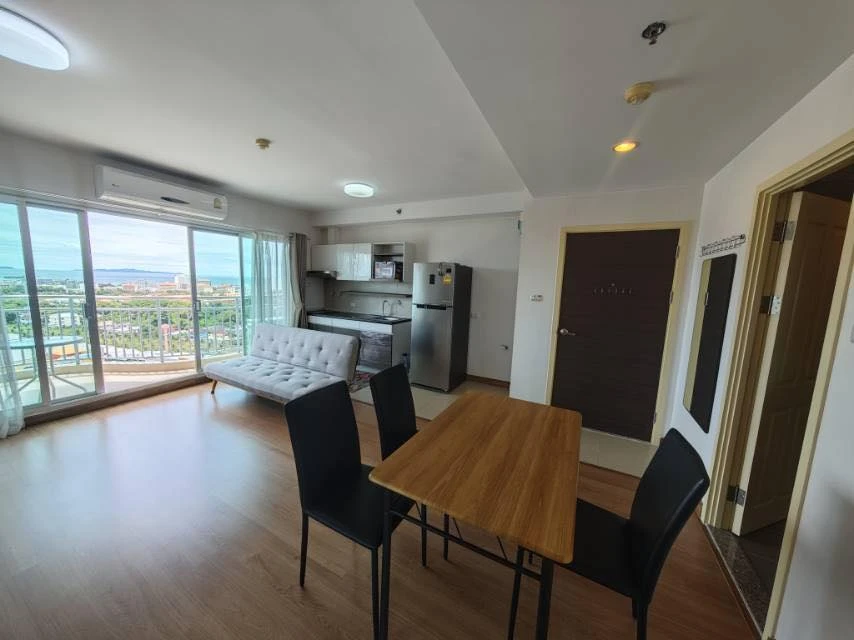 For sale Supalai mare Pattaya (South Pattaya) 17th floor, city + sea view, large room, 2 bedrooms, can't miss out on booking.
