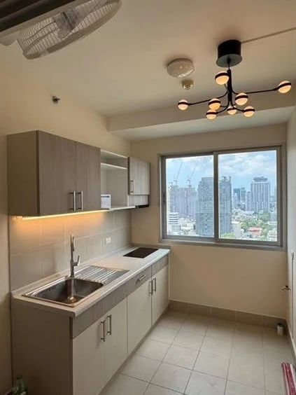 For sale: Supalai Park Ekkamai-Thonglor, 1 bedroom, 1 bathroom, plenty of usable space, good location, beautiful view, not blocked, don't miss it.
