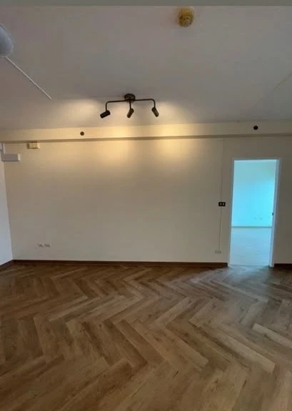 For sale: Supalai Park Ekkamai-Thonglor, 1 bedroom, 1 bathroom, plenty of usable space, good location, beautiful view, not blocked, don't miss it.