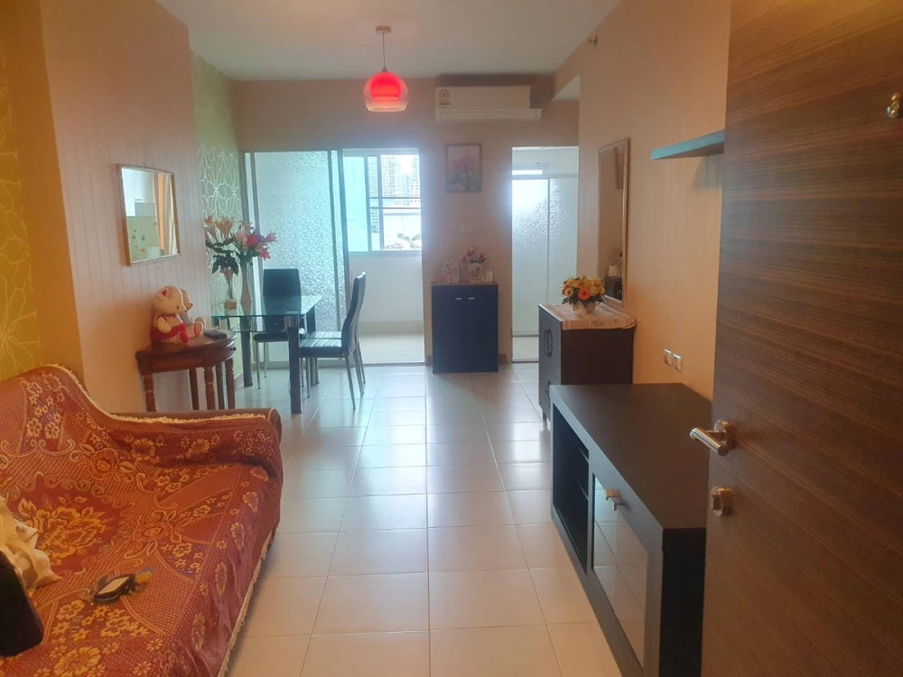 For sale: Supalai Park Ratchayothin, 5th floor, fully furnished, ready to move in. Interested? Reserve now! Urgent!