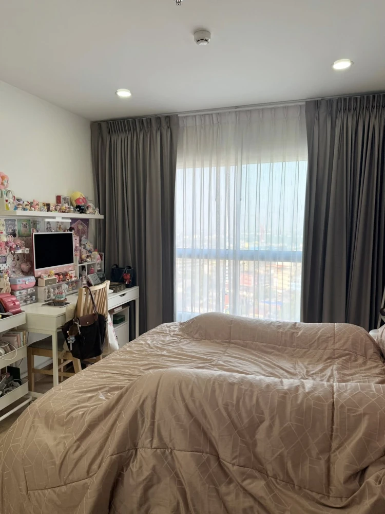 Selling Supalai Park Talat Phlu Station high-floor unit, fully furnished with appliances. Book now!