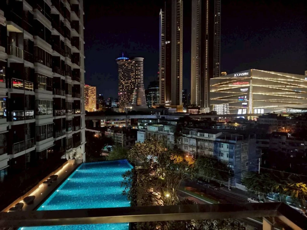 For sale: Supalai Premier Charoen Nakhon, 8th floor, ICONSIAM and swimming pool view, fully furnished, ready to move in.