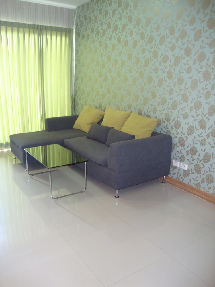 Selling Supalai Premier Narathiwas-Sathorn condo. Nice, fully furnished. Book now! Don't miss out!