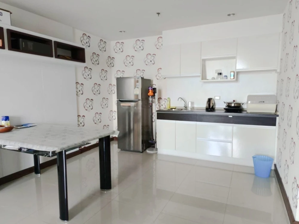 For sale Supalai Premier Ratchathewi, corner room with privacy, comes with a lot of usable space, good ventilation, don't miss it.