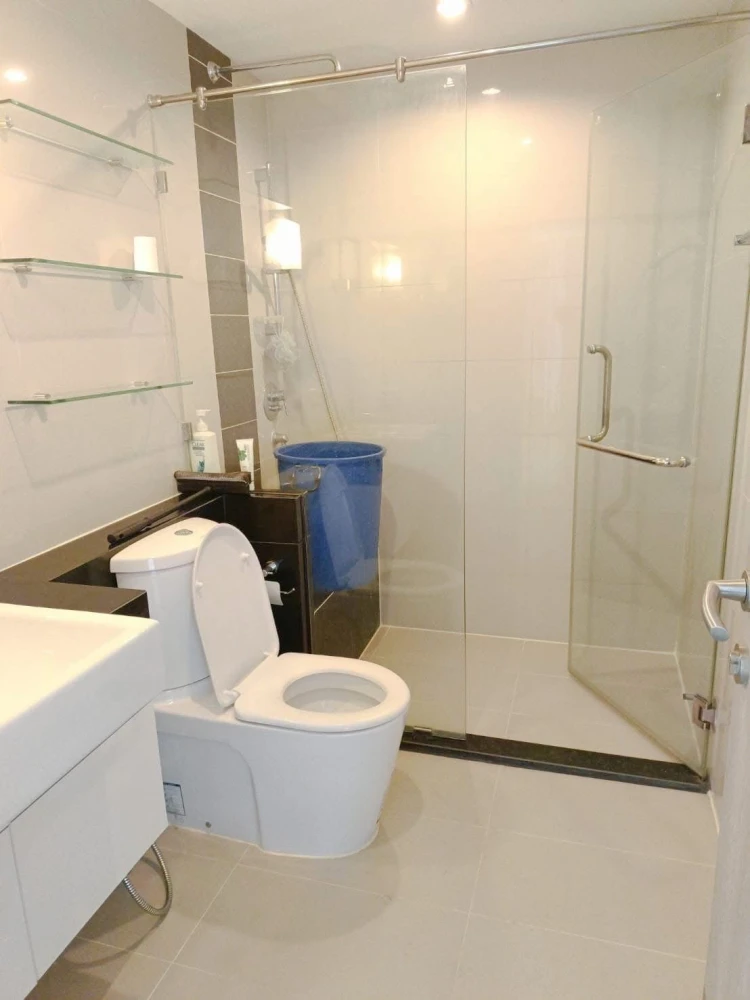 For sale Supalai Premier Ratchathewi, corner room with privacy, comes with a lot of usable space, good ventilation, don't miss it.