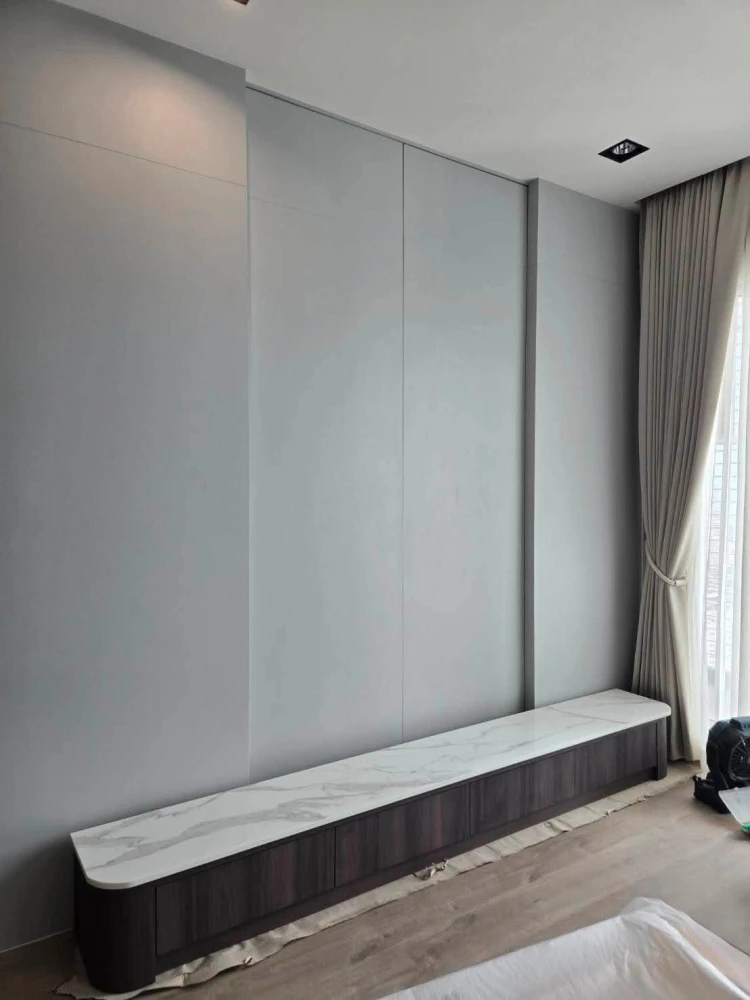 Selling Supalai Premier Si Phraya-Sam Yan, large 55 sq.m. unit. Prime city location with a spacious balcony. A must-see!