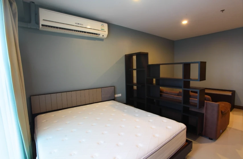 Selling Supalai Prima Riva, 12th floor, river view, fully furnished. Interested buyers should reserve now!