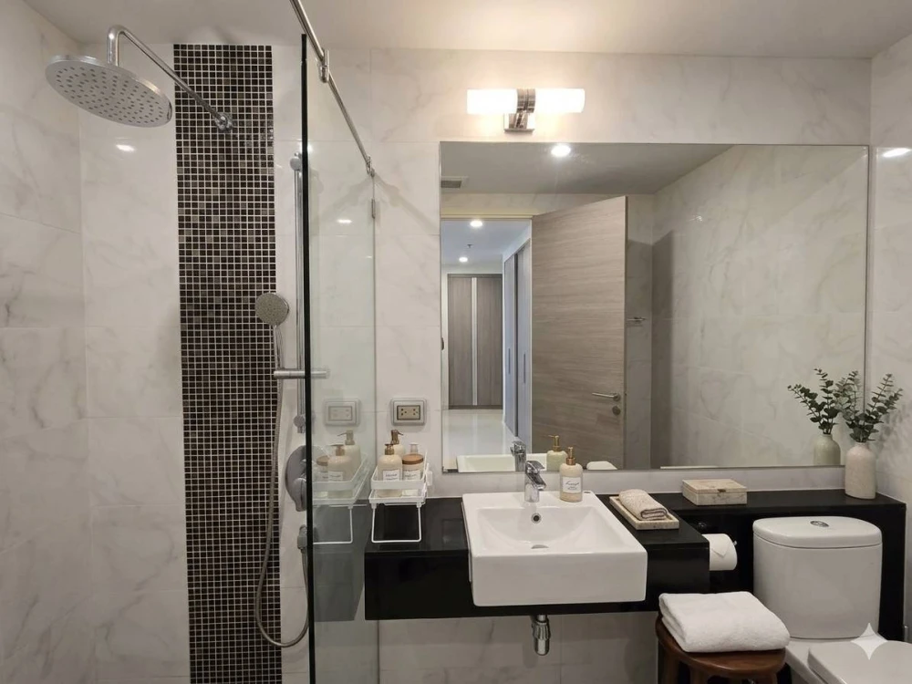 Selling Supalai Riva Grand Rama 3, 4th floor, beautiful unit, fully furnished, ready to move in. Book now, don't miss out!