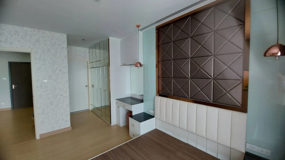 For sale Supalai Veranda Phasi Charoen Station, 1 bedroom, 1 bathroom, lots of usable space, built-in headboard, great quality, reserve now!