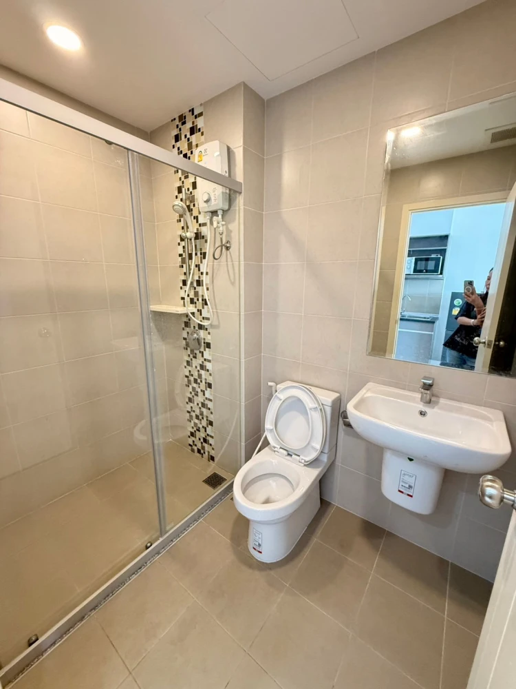 For Sale: Supalai Veranda Phasi Charoen Station, 21st floor, fully furnished unit. Book now if interested.