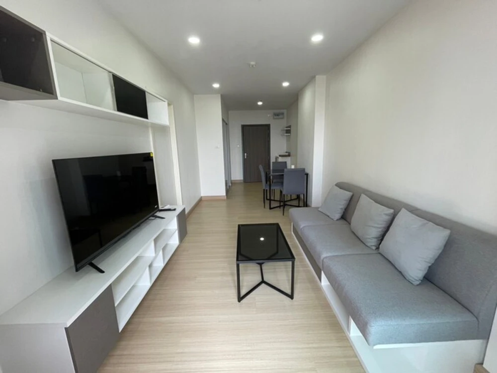 Selling Supalai Veranda Phasi Charoen Station, 9th floor. Nice, fully furnished unit. Book now!