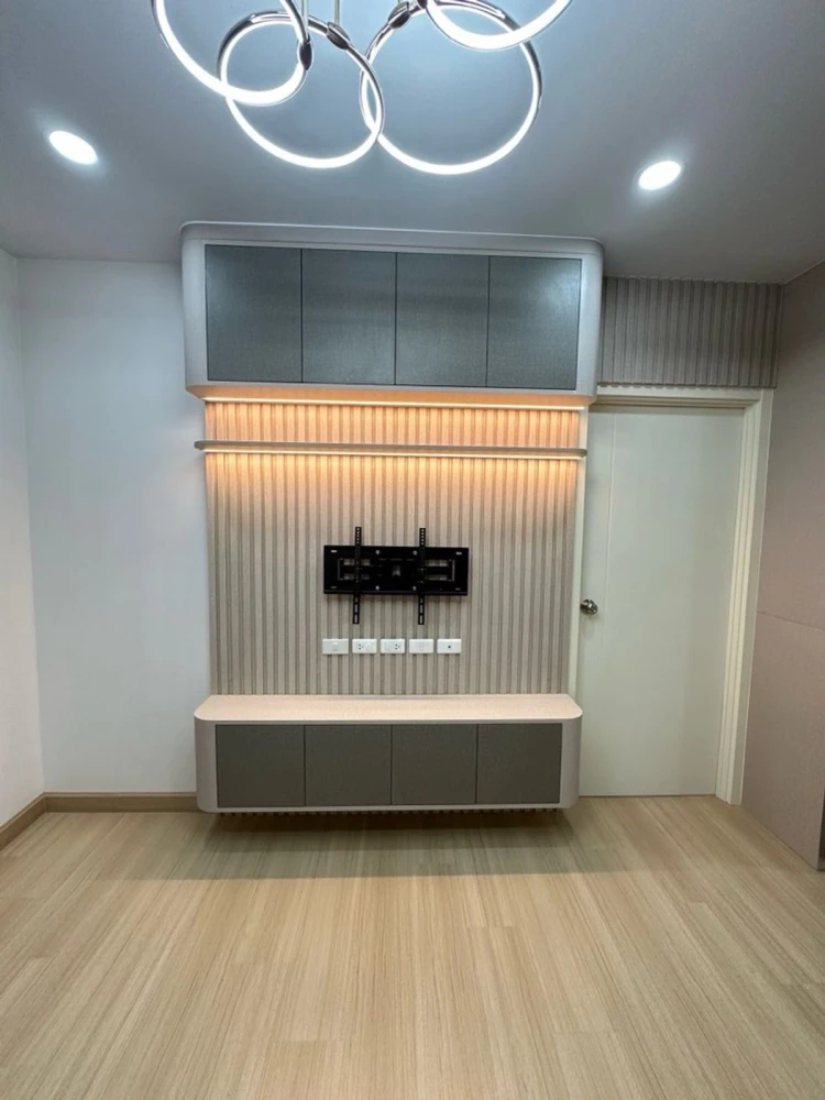 For sale: Supalai Veranda Phasi Charoen Station, spacious room with plenty of usable space, built-in furniture of the highest quality. Don't miss out!