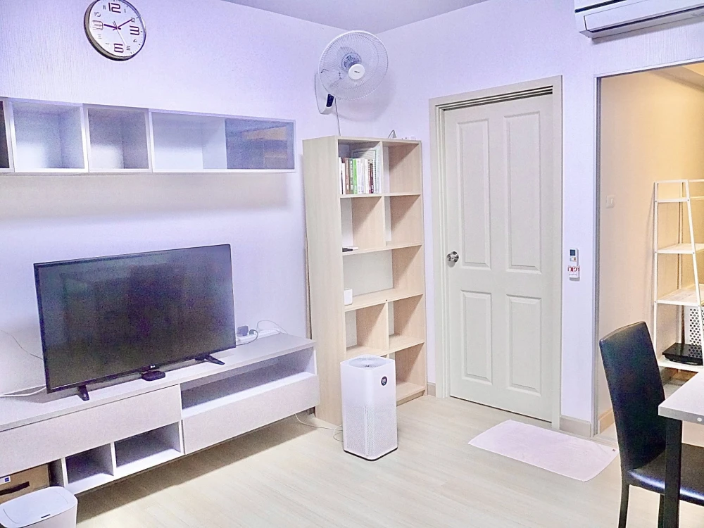 Selling Supalai Veranda Rama 9 condo. Spacious unit with ample living space, fully furnished. Move-in ready!