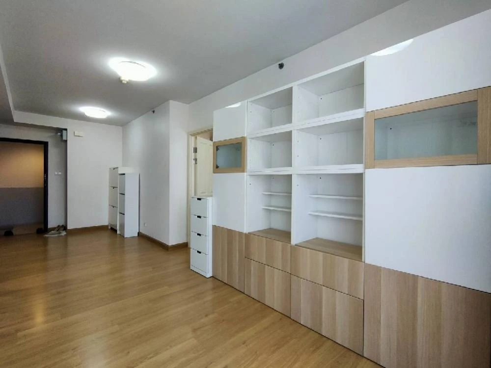 Selling Supalai Veranda Ratchavipha-Prachachuen, 8th floor, corner unit, fully furnished. Book now!