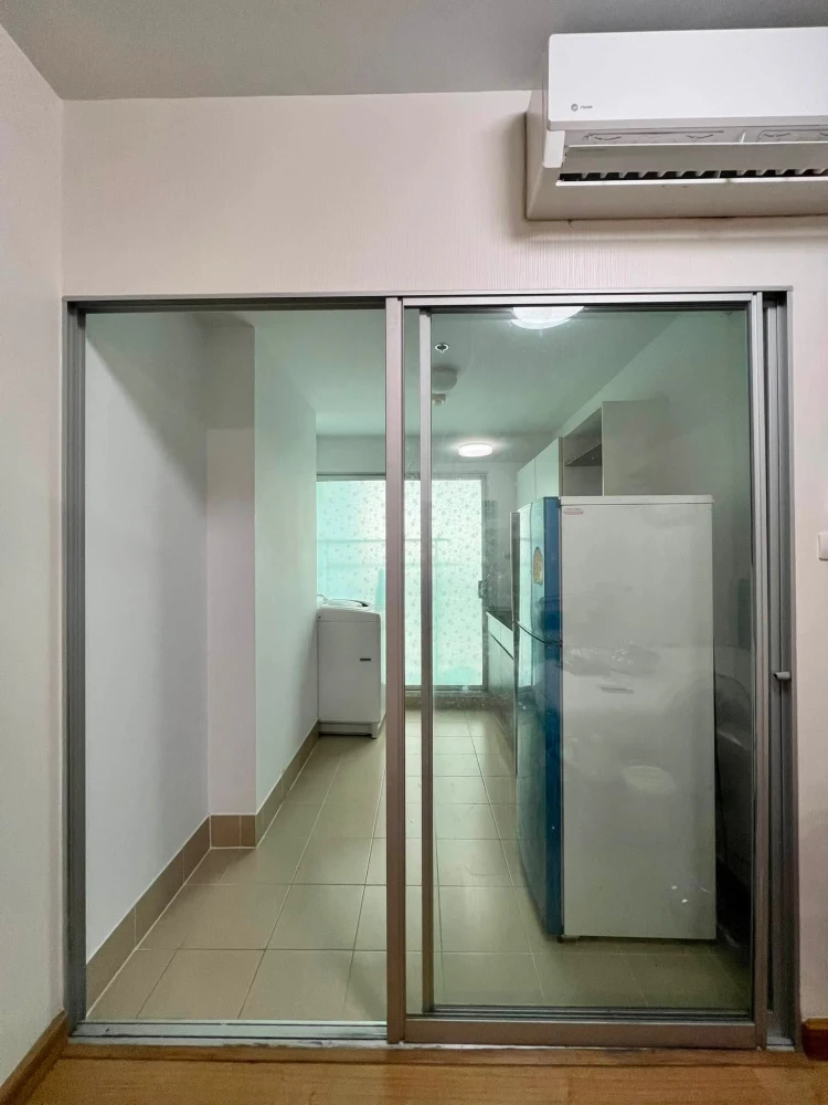 Selling Supalai Vista Sri Racha Laemchabang Port Intersection studio unit, fully furnished, sea view. Book now!