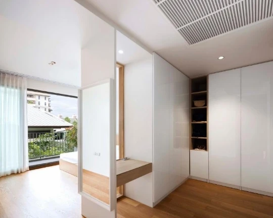 Supreme Legend store for sale, 3rd floor, fully furnished. Book now!
