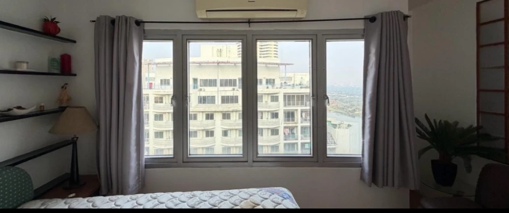 Selling spacious and comfortable rooms at S.V. City Rama 3. Interested buyers should reserve now! Act fast!
