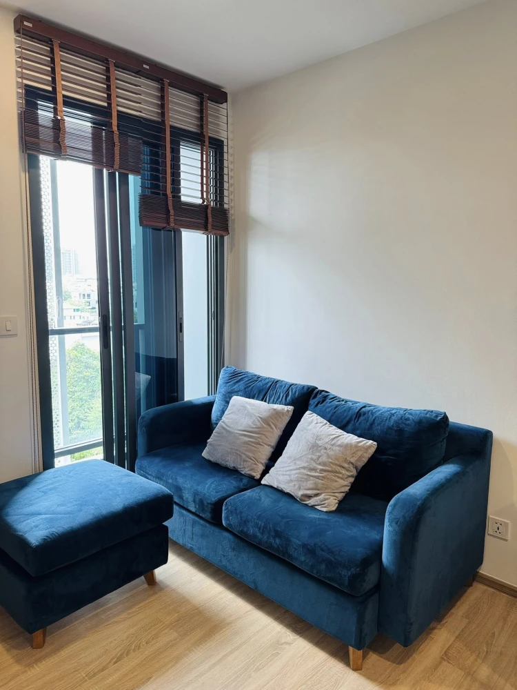 Taka Haus Ekkamai 12 for sale/rent, few units, private, quiet, no buildings blocking the surrounding area, with built-in furniture, reserve now.