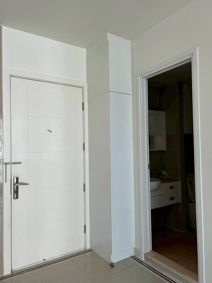 Selling a TC Green condo in good condition with complete amenities: Ready to move in!