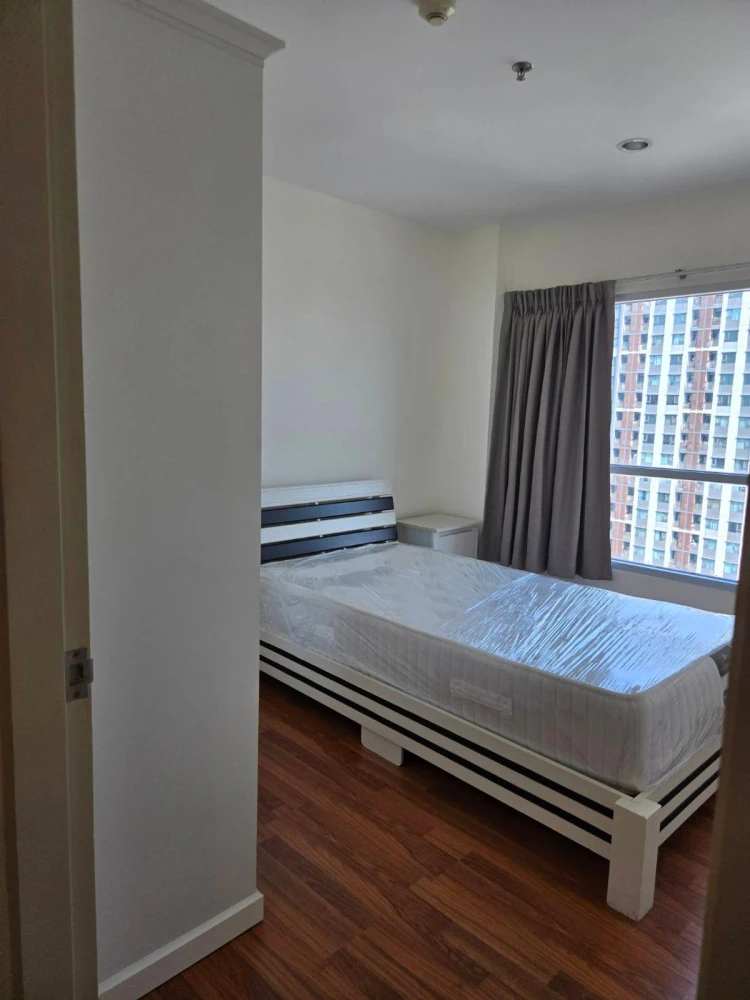 Selling a fully furnished 17th-floor Thana Arcadia unit. Book now!
