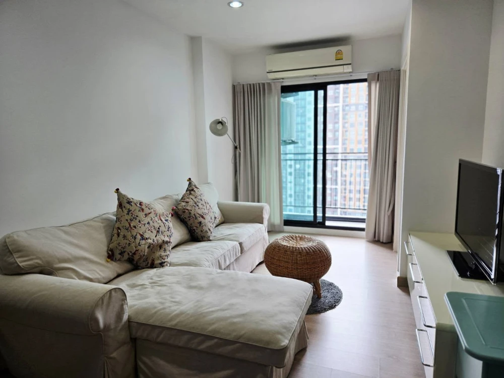 ขาย Thana Astoria ห้องพร้อมอยู่ เฟอร์พร้อม น่าอยู่ จองเลย