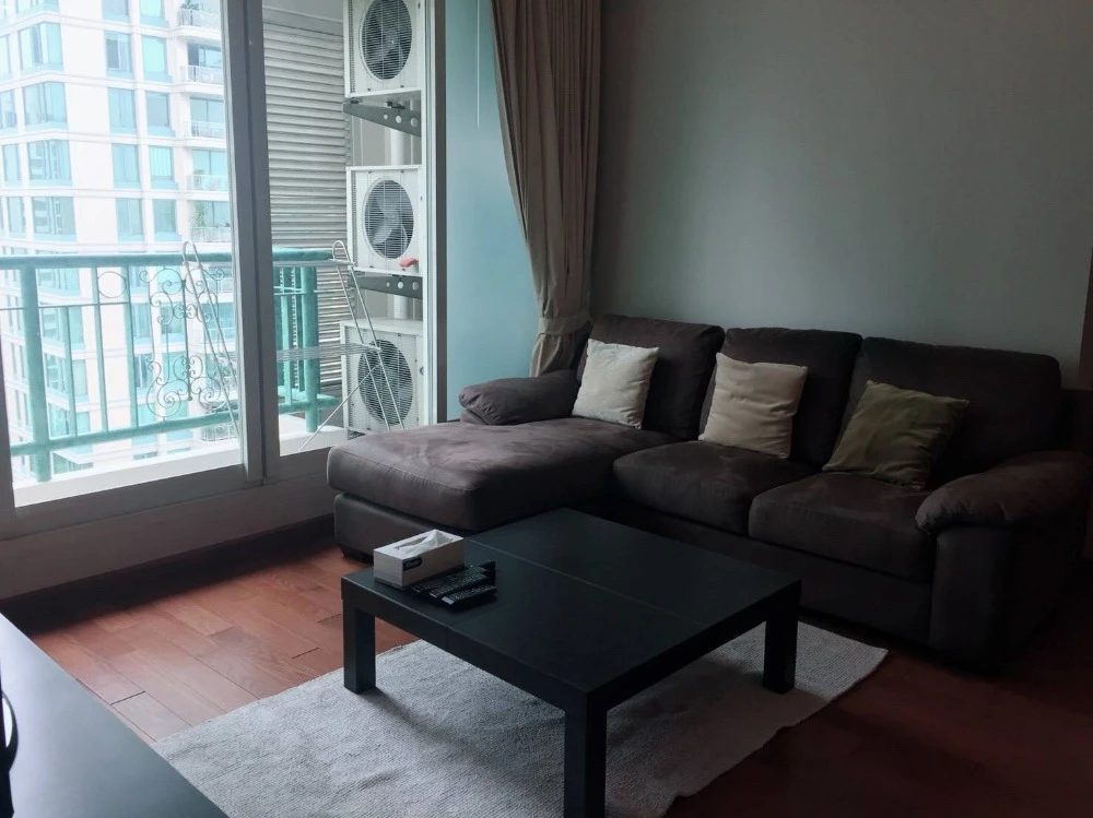 For sale: The Address Chidlom, 20th floor, fully furnished. Interested? Buy now!