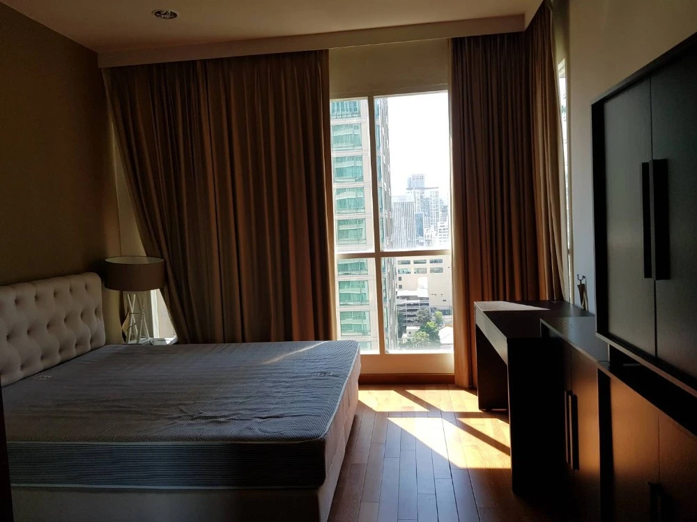 For sale: The Address Chidlom, 20th floor, fully furnished. Interested? Buy now!