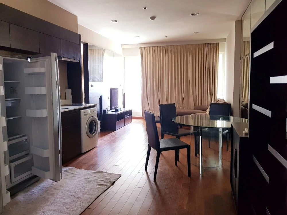 For sale: The Address Chidlom, 20th floor, fully furnished. Interested? Buy now!
