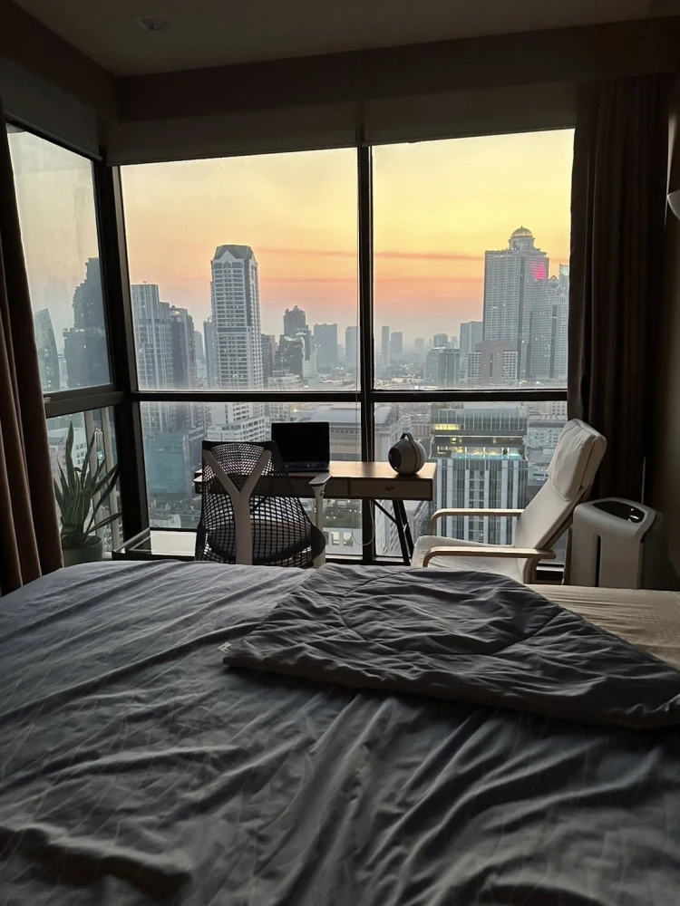 For sale: The Address Sathorn, spacious room with plenty of usable space, good location, beautiful city view from high floor, reserve now!