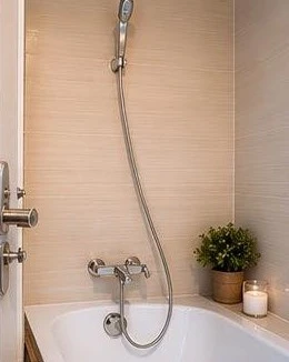 Selling The Alcove Sukhumvit 49, 2 bedrooms, 2 bathrooms, with high-quality built-in furniture. Book now!