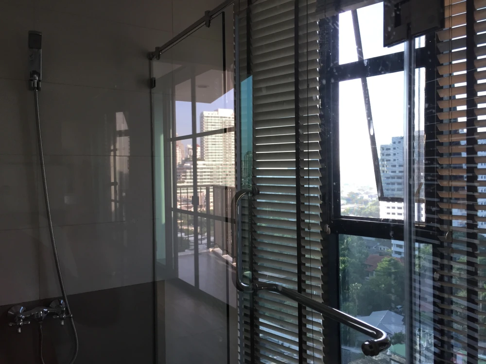For sale: The Alcove Thonglor 10, spacious room, lots of usable space, fully furnished, beautiful city view, book now.