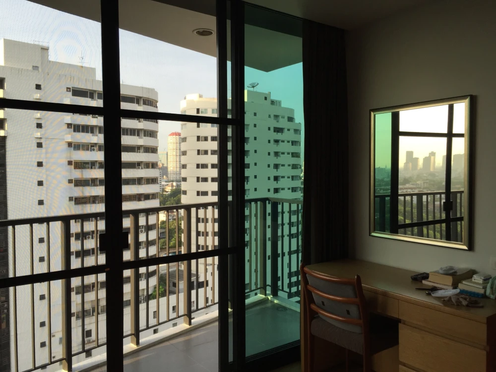 For sale: The Alcove Thonglor 10, spacious room, lots of usable space, fully furnished, beautiful city view, book now.