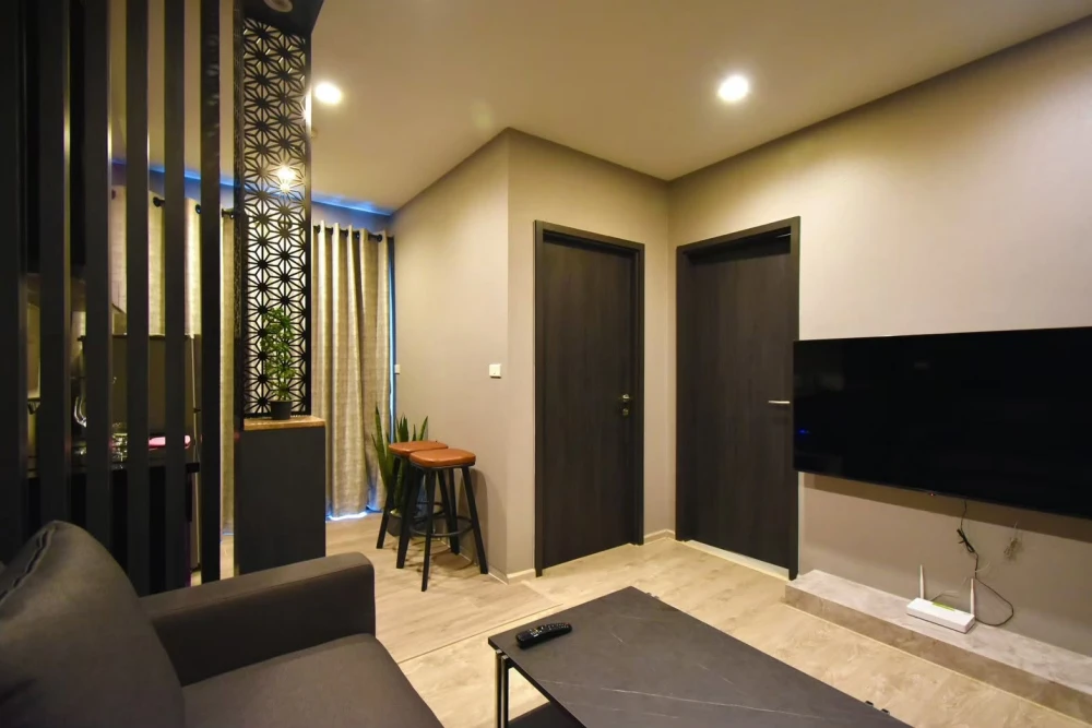 ขาย The Base Central Pattaya (พัทยากลาง) เฟอร์นิเจอร์ครบ ตกแต่งอย่างดี พร้อมเข้าอยู่
